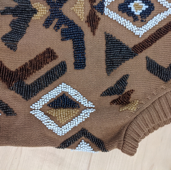 Cropped embroidered vest - Picture 2 of 4